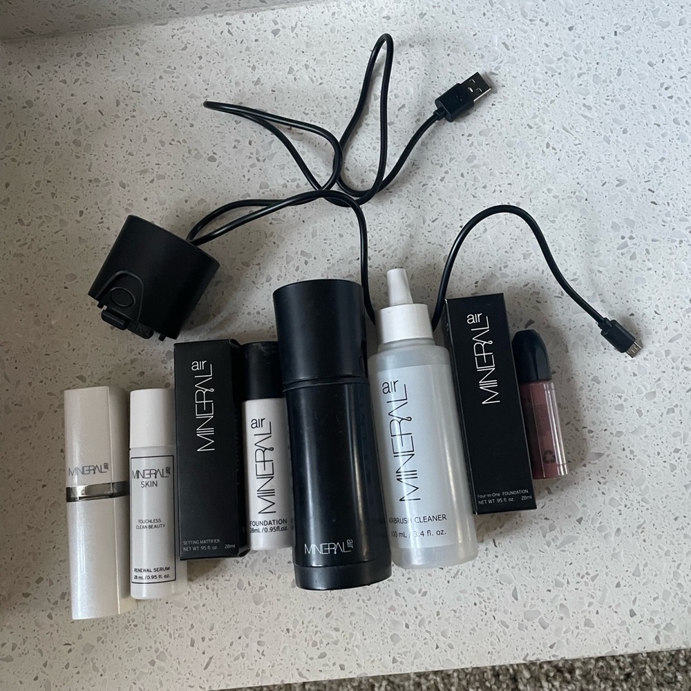 Mineral air makeup kit